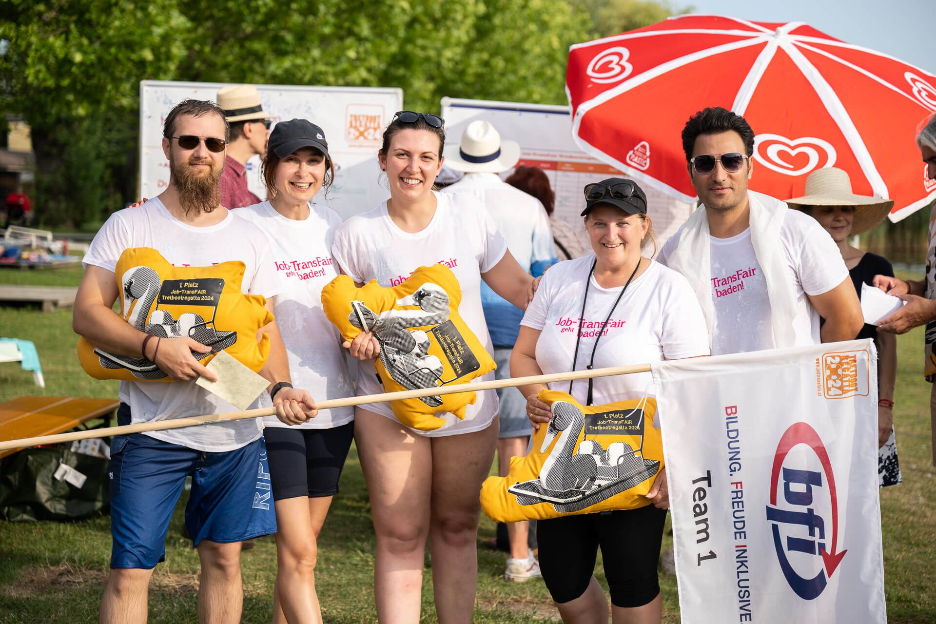 Das Team vom BFI Wien Berufsausbildungszentrum entschied die Tretboot-Regatta 2024 für sich.